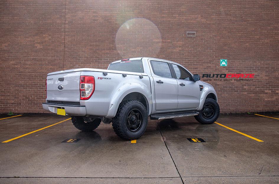 FORD RANGER MO977 BLACK OUT